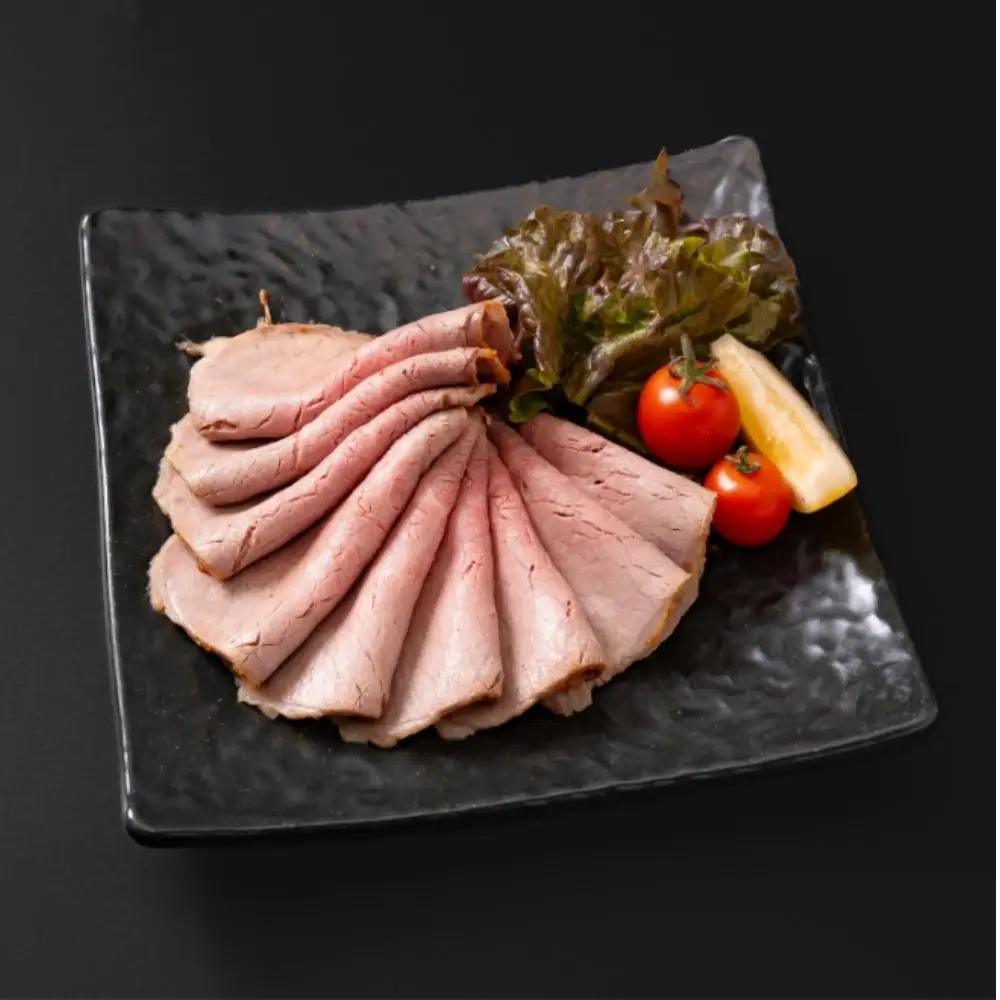 精肉店の直営焼肉【焼肉大剛】肉職人の傑作！ブロックで贈る本格ローストビーフ 1kg【ローストビーフ 肉 牛肉 冷凍便 おすすめ 人気 ランキング 冷凍 手作り 詰め合わせ 大容量 冷凍食品 手作り お惣菜 国産 業務用 牛肉 名店 お弁当 夕食  ディナー 丼ぶり 簡単調理 ストック クリスマス 年末年始 三重県 四日市市 ふるさと納税】