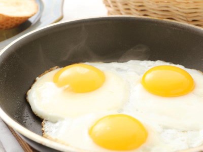 定期便！白州郷牧場の平飼い卵30個×6か月 [h066]