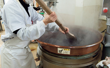 【山形の極み】贈答用 銘菓の錦屋 栗蒸し羊羹 1本(約17cm) 木箱入 2026年12月上旬から順次発送 F2Y-6880
