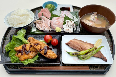 ヴィハーラエスプラス　オーシャンビュー ツインルーム宿泊プラン（2名様・夕食付き）【宿泊 1泊 プラン 宿泊券 2人 ペア 夕食あり VIHARA S＋ 海辺 コテージ 旅行 旅 海 島根県 大田市】