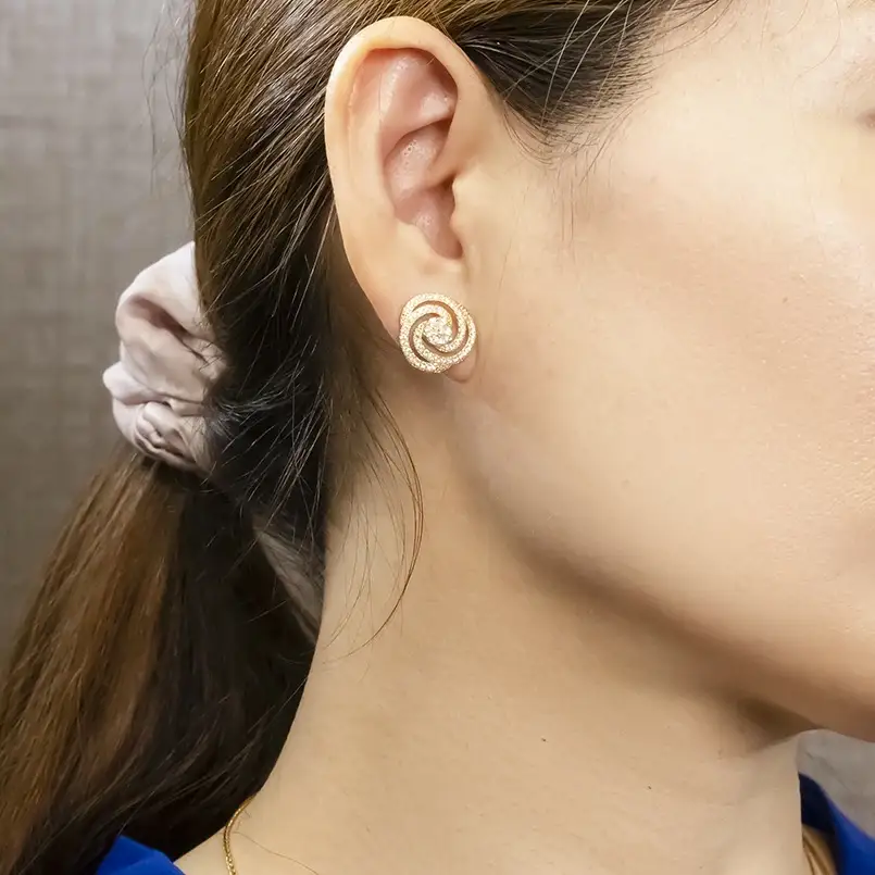 18金 ピアス レディース キャッチのいらないピアス キャッチなし ダイヤモンド 0.72ct キャッチナッシャー つけっぱなし ゴールド イエローゴールドK18 18k 250822402dy SWAA364
