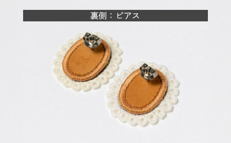 【ファクトリー製造の刺繍ピアス raccan［ラッカン］】frame F『hoop＆flower』ブルー×グリーン[CDX006]