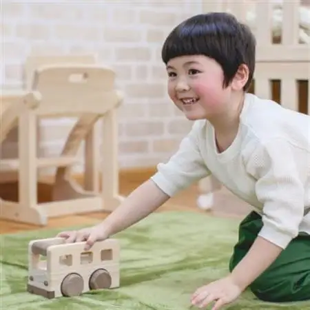 ひのきのおもちゃIKONIH(アイコニー)の知育玩具　オルゴールバス【1450418】