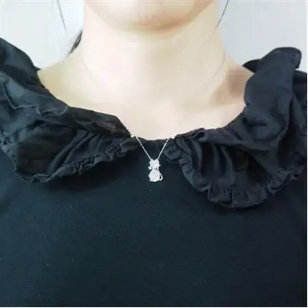 『宝石の街 甲府』プラチナ ダイヤモンド0.28ct  猫 ペンダントネックレス(HH018782)【配送不可地域：沖縄県】【1441301】
