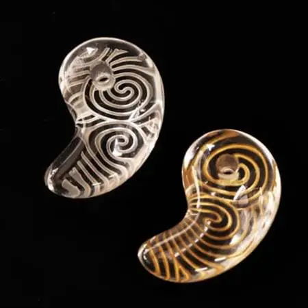 【Do_goods】縄文土器の文様を水晶に刻む「勾玉」 のアミュレットセット　659-984【配送不可地域：離島・沖縄県】【1565334】