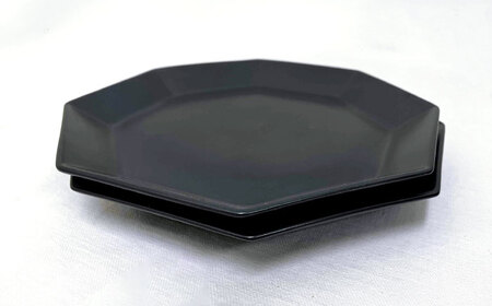 【瀬戸焼】 八角メイン皿 ペア マットブラック 【まるたか水野コーポレーション】 / 食器 皿 プレート 陶器 / 瀬戸市[BBBF027]