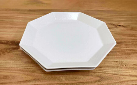 【瀬戸焼】 八角メイン皿 ペア アイボリー 【まるたか水野コーポレーション】 / 食器 皿 プレート 陶器 / 瀬戸市[BBBF028]