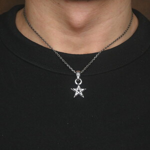 Medium pentagram pendant