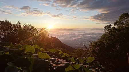 北杜の登山ツアー及び甲斐駒ヶ岳七丈小屋ご利用クーポン券（12000円相当） [h031]