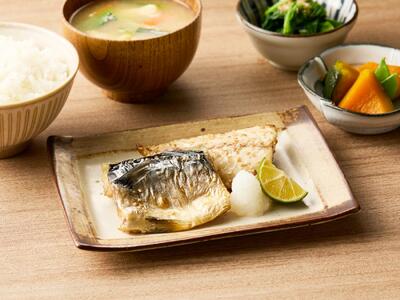 さば詰合せセット（脂ののったさば一夜干3切180g×3パック・国産さば一夜干し（骨とり）2枚160g×2パック） mi0050-0004