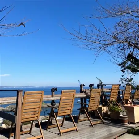 海に臨む絶景デッキを独占!プライベートランチ体験 ～ノンアルプラン(4名様まで)～【1707531】