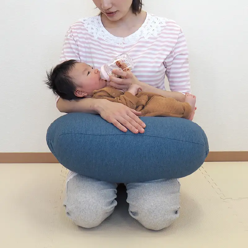 授乳用クッション（北欧ベージュ）