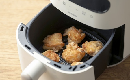 過熱水蒸気エア フライヤー FV-M30A-Ｃ アイボリー 電気フライヤー 家庭用 スチーム ヘルシー 揚げ物 揚げる 焼く 蒸す 温め直し 冷凍食品 デザート コンパクト アイリスオーヤマ