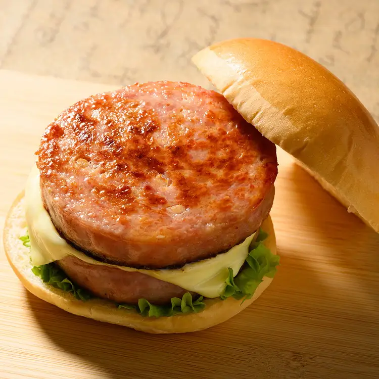 厚切りあらびきボロニアステーキ 1.8kg | BBQ バーベキュー アウトドア ステーキ 肉 豚肉 惣菜 詰め合わせ お弁当 朝食 真空パック