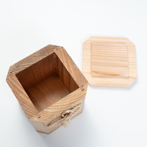 伝統工芸 とくしま 杉 骨箱 精麻 4寸【 杉の 骨壺 】