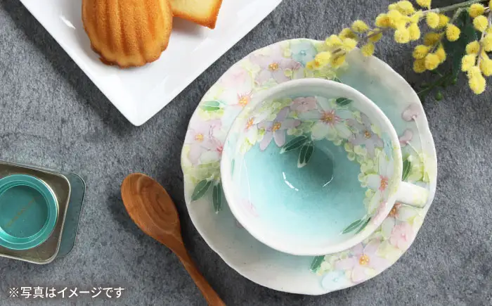 【瀬戸焼】「工房 ゆずりは」 薄紅花景色 コーヒー碗皿 1客 【松本陶器株式会社】 / マグ 食器 コーヒーカップ ティーカップ / 瀬戸市[BBDX031]