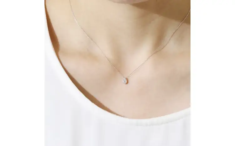 プラチナ 0.06ct しずくダイヤモンドペンダント 山梨県 甲斐市 BQ-228