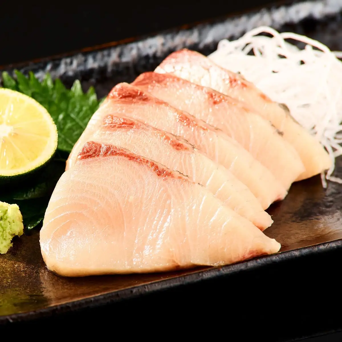 ブリ (皮なし) 2パック (合計400g) あたたブリtoレモン｜大容量 刺身 生食用 冷凍 国産 鰤 切り身 瀬戸内海 国産 しゃぶしゃぶ ぶりしゃぶ 照り焼き 鰤丼 ご飯のお供 生産量日本一 レモン 広島 阿多田島 ふるさと ランキング 人気 [2592]