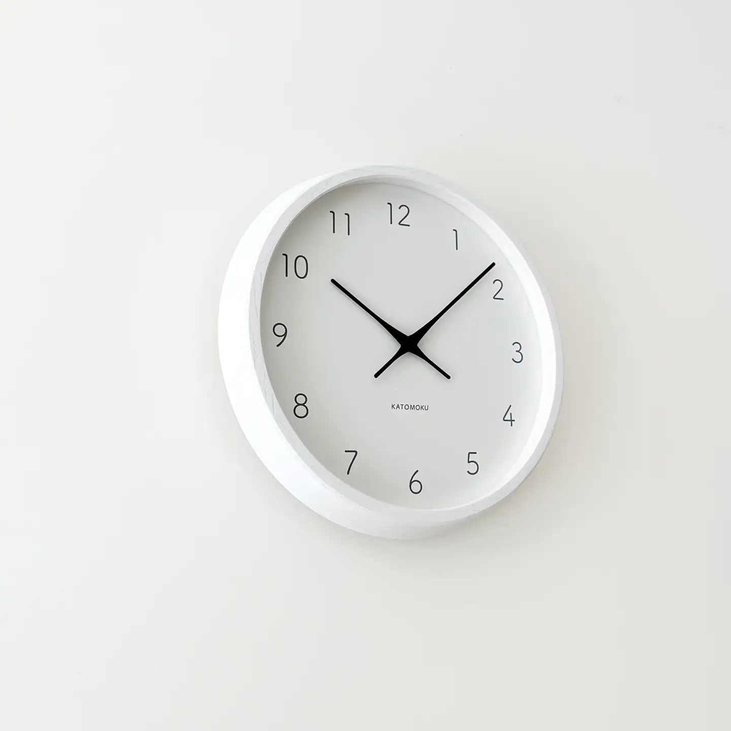 KATOMOKU muku clock 7 ≪km-60WHRC≫ホワイトアッシュの無垢材の木枠電波時計(ホワイト)【B-25-WH1】