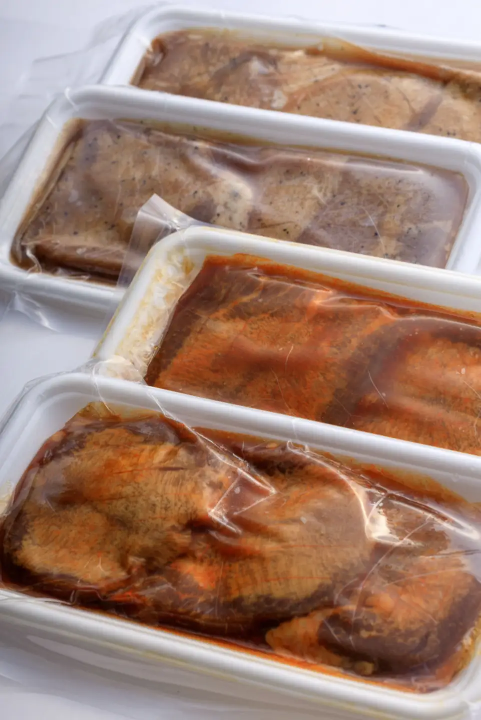 牛タン 厚切り 味噌味・塩味 食べ比べ 4パック 肉 牛肉 牛たん 牛タン塩 味噌 冷凍 焼肉 BBQ アウトドア バーベキュー 厚切り タン D0560 岩手県 北上市 ヤマトフードサービス