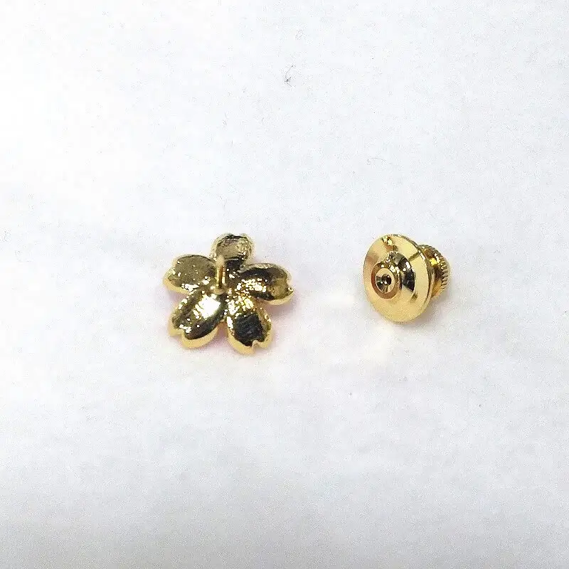 2118 珊瑚ピンブローチ・さくら（深海珊瑚） 贈り物 かわいい アクセサリー カジュアル オシャレ 　桜　花びら