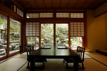 山重本店 ペアお食事券 贅沢プラン（本券1枚で2名様ご利用）