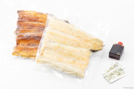 国産 うなぎ 蒲焼 関東風 & 白焼き 計 約260g 冷凍 真空パック 食べ比べ / 中澤商店 / 山梨県 中央市 [21470621] 鰻 蒲焼き 白焼 職人手焼き