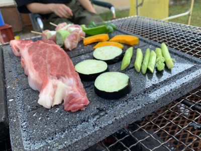 飛騨溶岩プレート 美味焼【囲】-kakomi-お肉やお野菜が美味しく焼ける