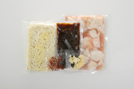 ZG150.【海八】博多九州醤油味もつ鍋セット（2?3人前）【もつ鍋・醤油味】