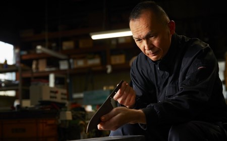 TV紹介！関虎徹 V金10号 三徳包丁 180mm YG300