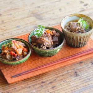 牛すじ食べ比べセット３種類と鶏めしの素/各2個合計8個のセット