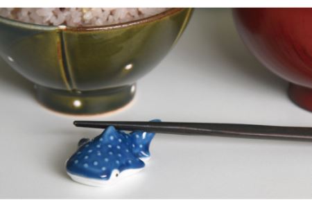 【波佐見焼】はしおき ジンベイザメ 4色セット 箸置き 食器 皿 箸置き はしおき 波佐見焼 【natural69】 [QA90] 波佐見焼