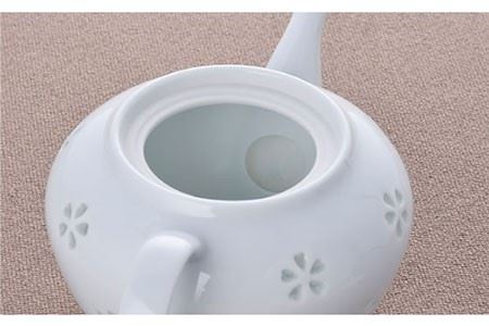 【波佐見焼】水晶花詰ティータイム ティーポット カップ ソーサー ペアセット 食器 皿 【丹心窯】 [AB20]  波佐見焼