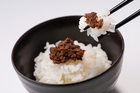 鹿肉燻製と特製黒豆味噌仕立ての鹿・猪肉のそぼろ煮セット [010DA001]