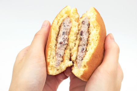 生どら (生クリーム入りどら焼き) [0230]