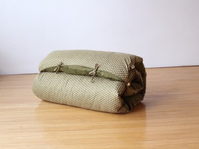 【洛中高岡屋】うたた寝にちょうどいい寛ぎのアイテム　カバータイプごろ寝敷きふとん（グリーン系）