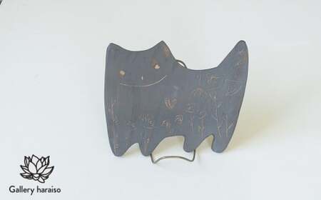 【沖縄のかわいい器】土の種のネコ皿　ブロンズ