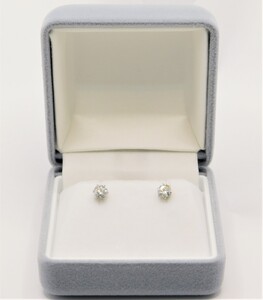 プラチナ900 ダイヤモンドピアス(Dカラー・0.2ct）K027903-H 
