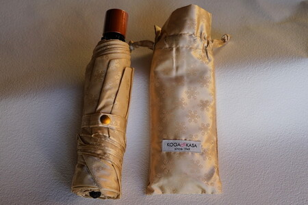 雪華模様の折り畳み傘（サイズ55cm）カラー：ベージュ _BL03