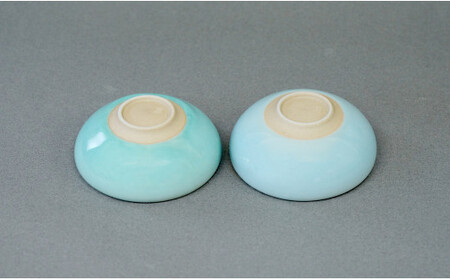 有田焼 翡翠天青3寸小鉢 2色セット【梶原大敬 茂正工房】器 うつわ 食器 皿 小ぶり 小鉢 ボウル 2個 セット ペア 青磁 青 翡翠 天青 夏 シンプル 作家 ろくろ 電子レンジ対応 A24-164