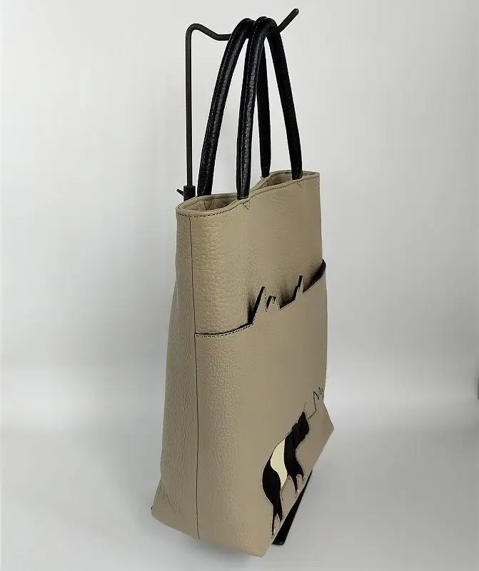「鞄工房　香」バクのトートバッグ