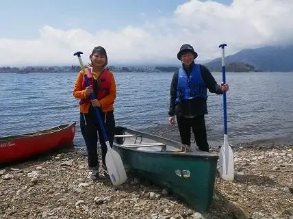 雄大な富士山をバックにカナディアンカヌーで湖を満喫！