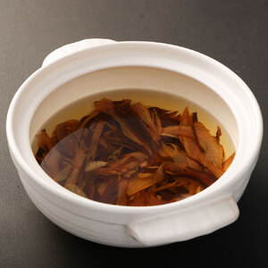 宗田節のうどん×めんつゆ用削り節セット（自宅でつくるオリジナルめんつゆ）宗田節うどん 200g×2箱 【R00116】