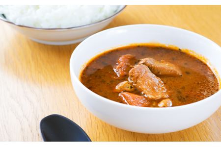 札幌スープカレーセット（３種×各２個） 中辛・マイルド・辛口 各200g×2個 ( ふるさと納税 スープカレー カレー 中辛 マイルド 辛口 本格スパイスカレー 札幌スープカレー 北海道 遠軽町 ベル食品株式会社 ) en01-00016