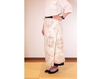 白州洗いの羽毛ひざ掛け　アイボリー色 [h126]