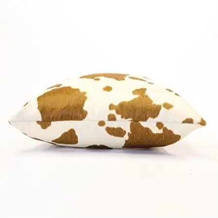 OKADA TEXTILE ホルスタイン柄エコファークッション(オフホワイト×ベージュ)_雑貨・日用品  家具・インテリア _【1143746】