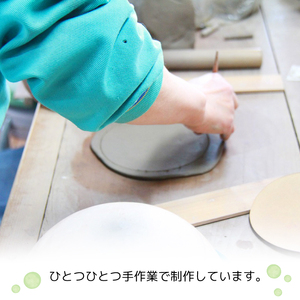 my tea time （ おやつトレー ） ねこ柄 【長内工房】 皿 お皿 小皿 豆皿 取り皿 和食器 食器 陶器皿 手仕事 ハンドメイド 手作り 10cm 12cm プチプレート お菓子皿 デザート皿 おつまみ皿 北欧風 和モダン 猫 ネコ cat ネコ柄 ねこ雑貨 雑貨 おやつ入れ 人気 オススメ おすすめ