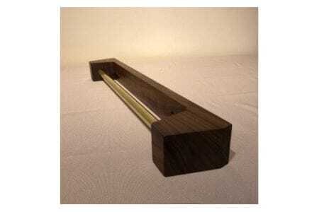 木の存在感がある｢タオルかけ｣(ウォルナット)【GOODWOODWORKS】_HA0414