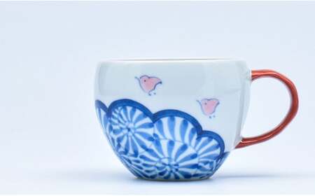 有田焼 雲千鳥 まるマグ 2個セット【まるぶん】食器 器 うつわ 磁器 陶磁器 カップ マグカップ ペアカップ 2個 セット ペア 千鳥 蛸唐草 縁起物 イエロー ピンク ブルー 電子レンジ対応 35000円 3.5万円 A35-627