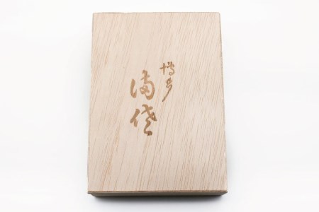 【贈答にも◎】辛子めんたい昆布漬 300g《木箱入り》 [博多料亭 満佐 福岡県 筑紫野市 21760006]